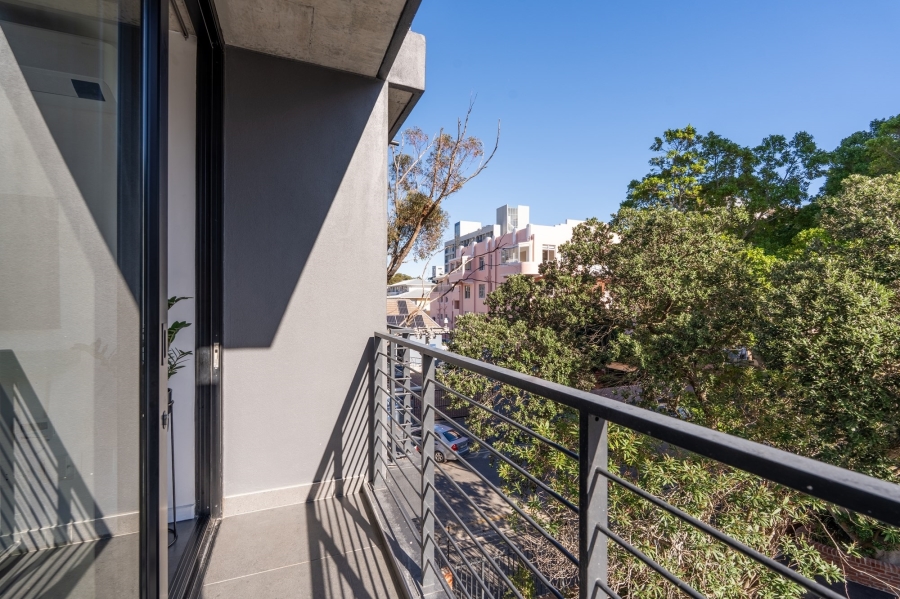 1 Bedroom Property for Sale in Sea Point Western Cape